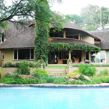 ホテルChartwell Manor エクステリア 写真